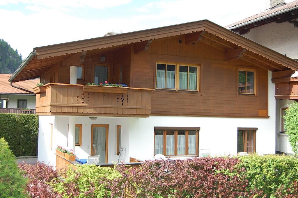 Landhaus Alpenrose Mayrhofen Zewnętrze zdjęcie